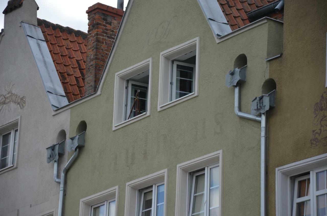 Apartment Above Motlawa Gdansk Exterior photo